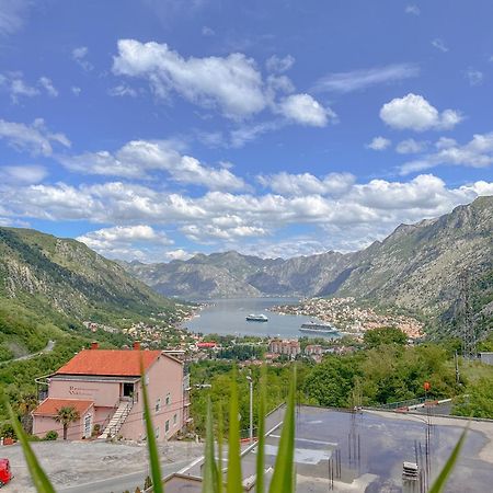 Apartmani Vasilije Котор Экстерьер фото