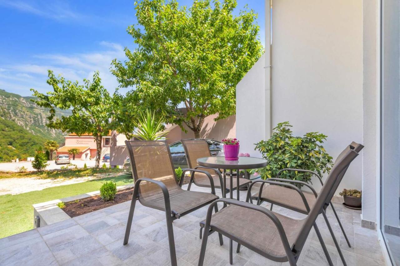 Apartmani Vasilije Котор Экстерьер фото