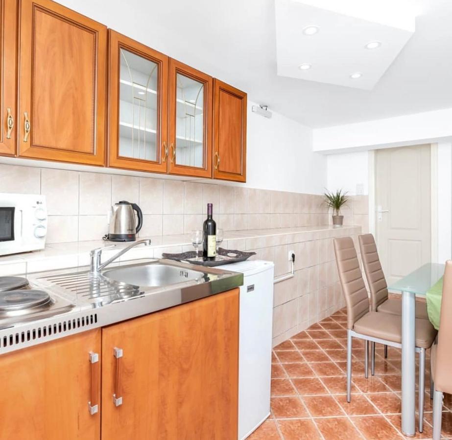 Apartmani Vasilije Котор Экстерьер фото