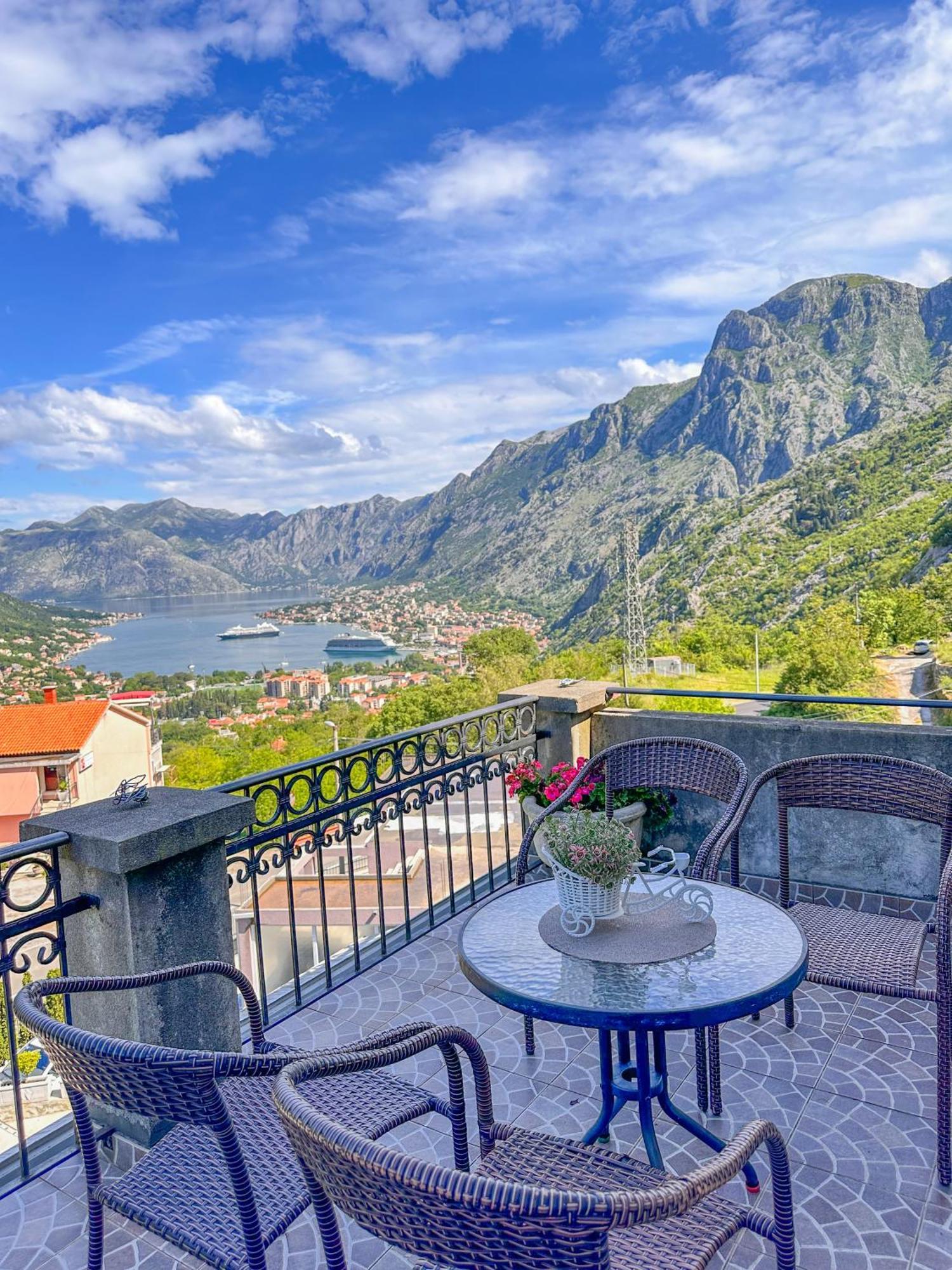 Apartmani Vasilije Котор Экстерьер фото