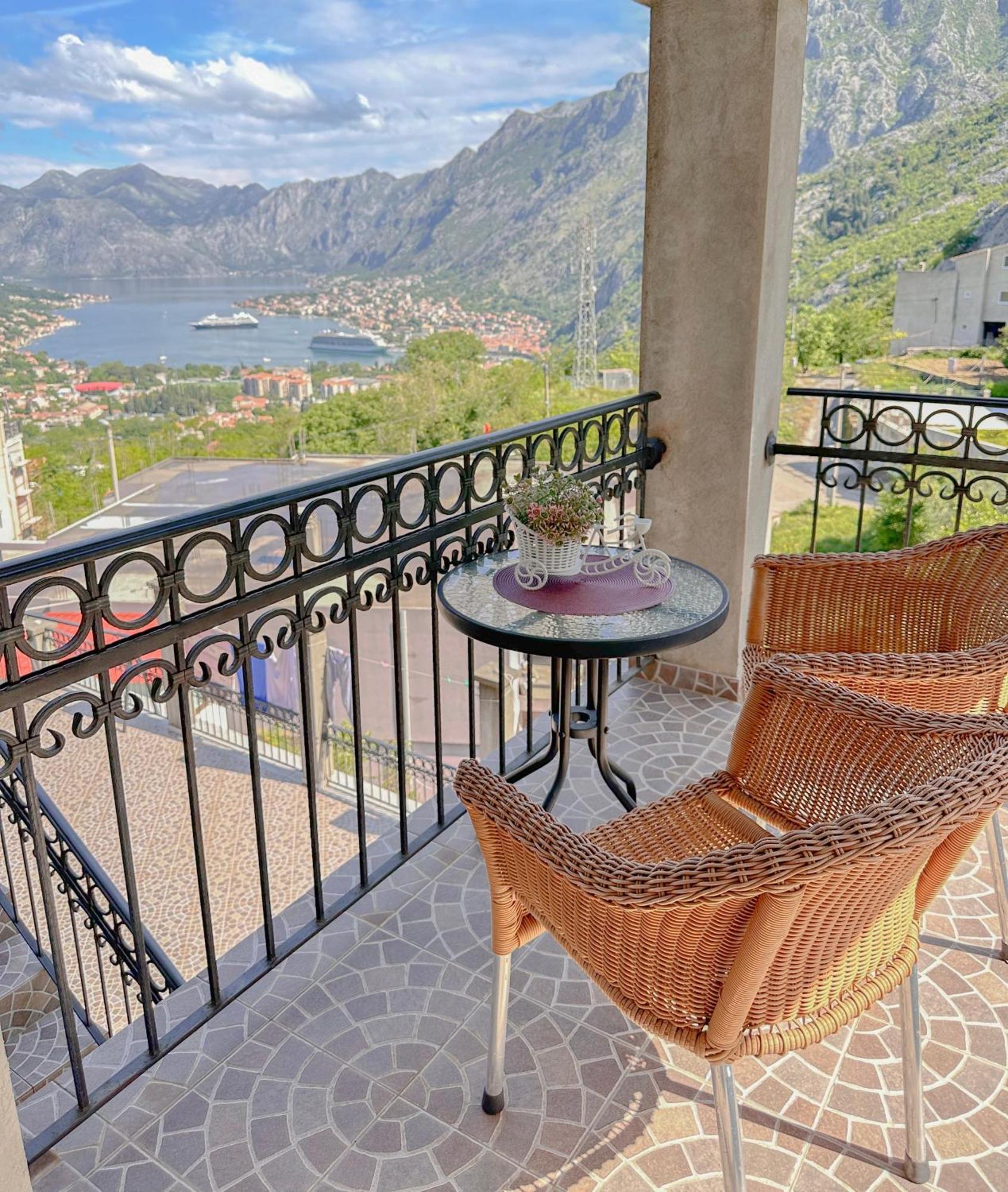 Apartmani Vasilije Котор Экстерьер фото